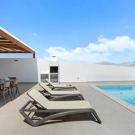 Villa Altos Alene 10b By Escape Playa Blanca
